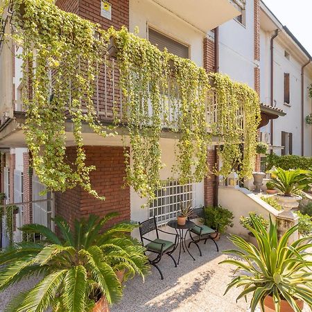 Crys: Rooms, Holiday, Business Verona Exteriér fotografie
