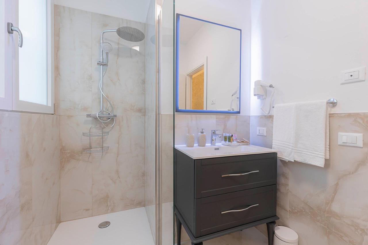 Crys: Rooms, Holiday, Business Verona Exteriér fotografie