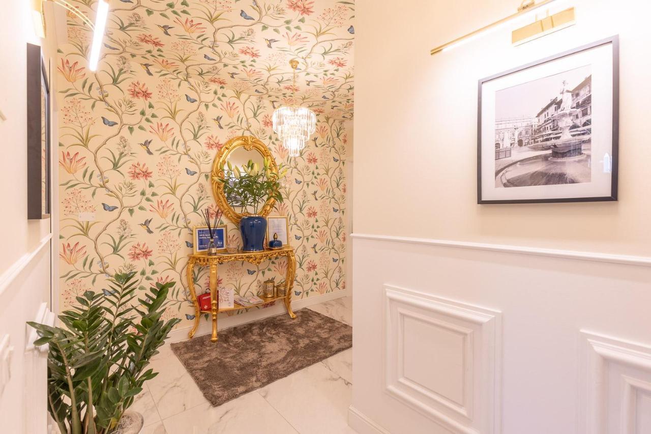 Crys: Rooms, Holiday, Business Verona Exteriér fotografie